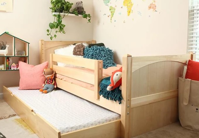 trundle bed