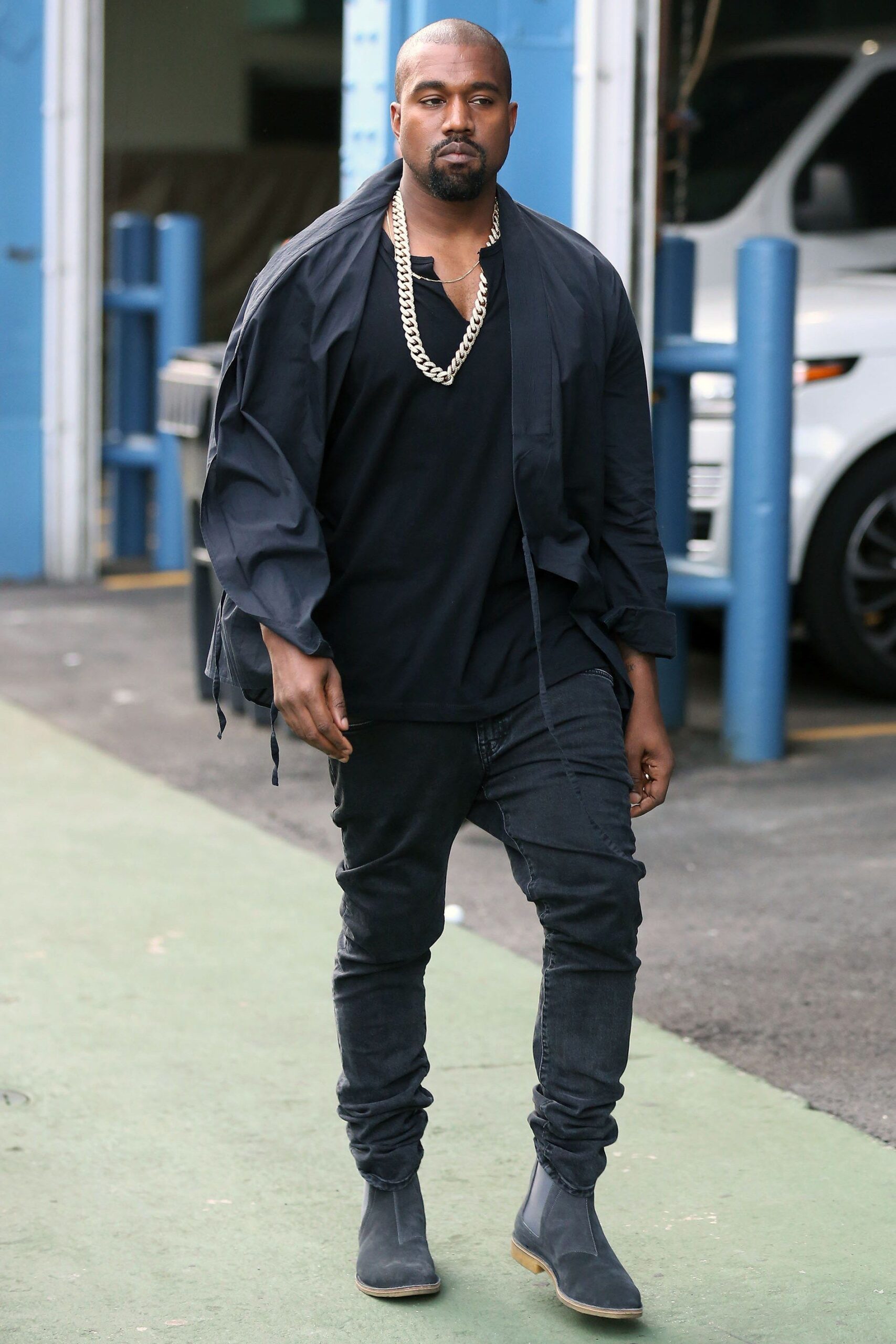 Style Game Kanye West Sweatshirt Like Fashion Icon.