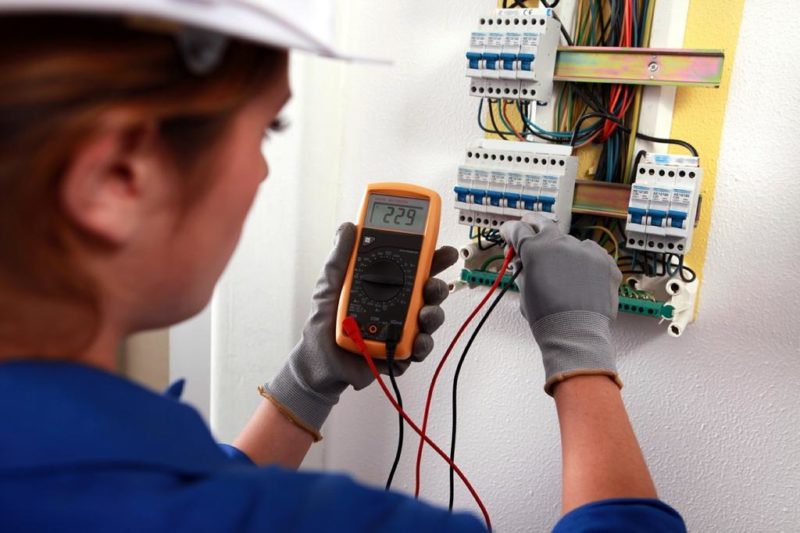 A Comprehensive Guide to Hiring an Electrician