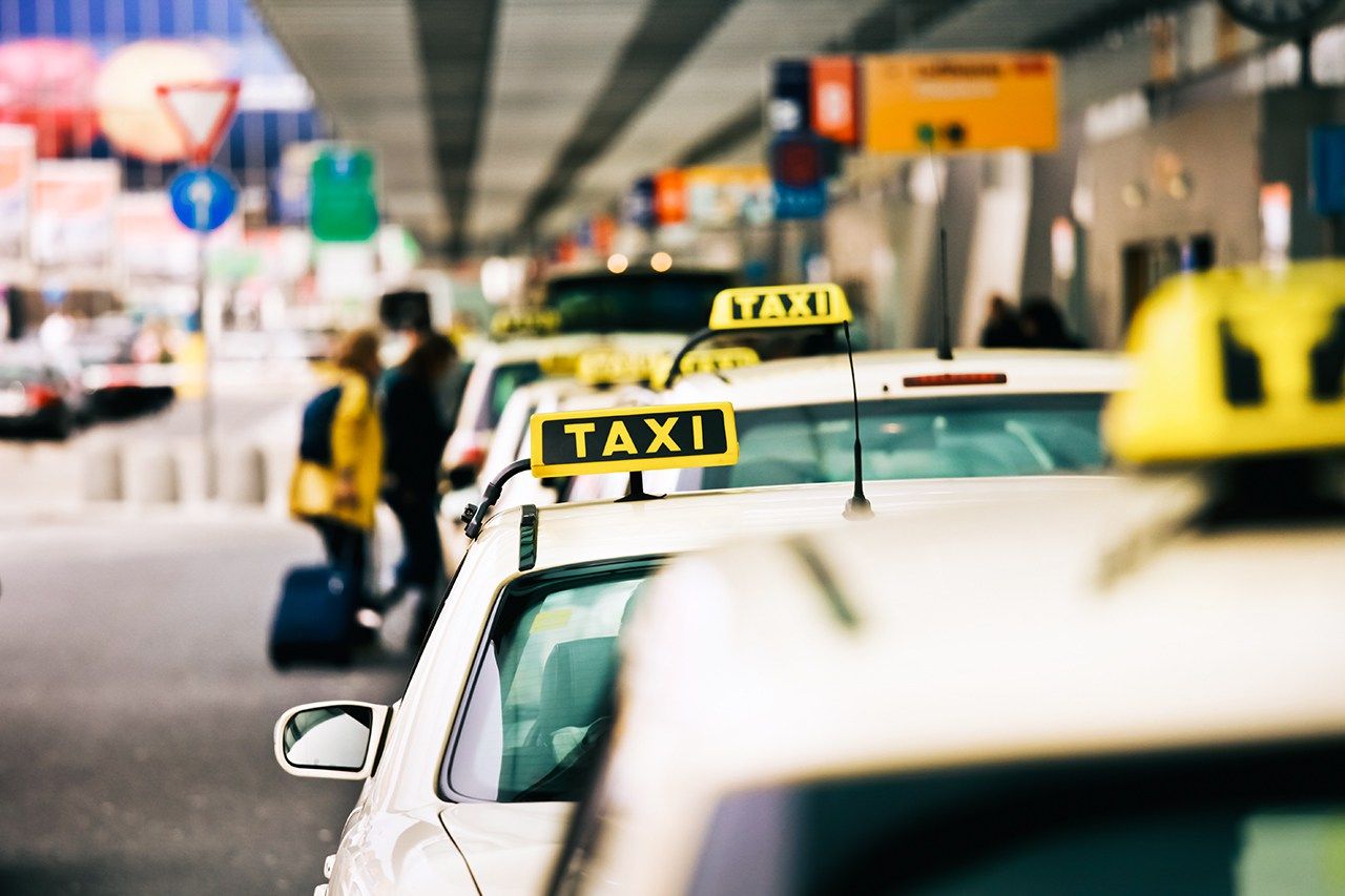 Taxi From Makkah to Madinah