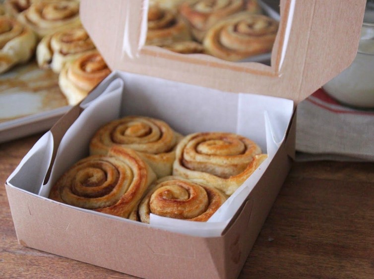 Cinnamon Roll Packaging