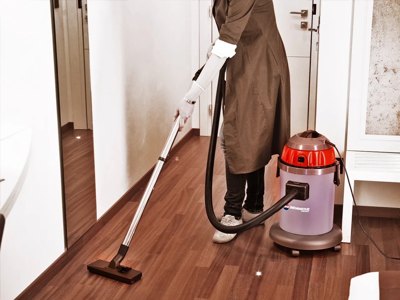 Deep Cleaning Services in Dubai | Skilled and Reliable