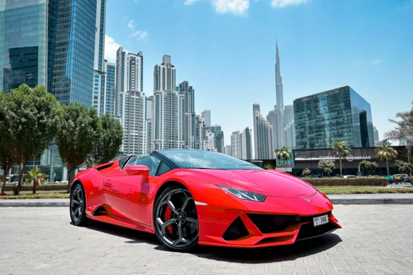 What Price had to Pay for a Car Rental in Dubai